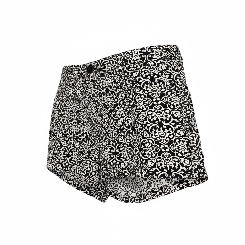 Trixie‎ + Lulu Stylish Black and White Women's Shorts size 11/12